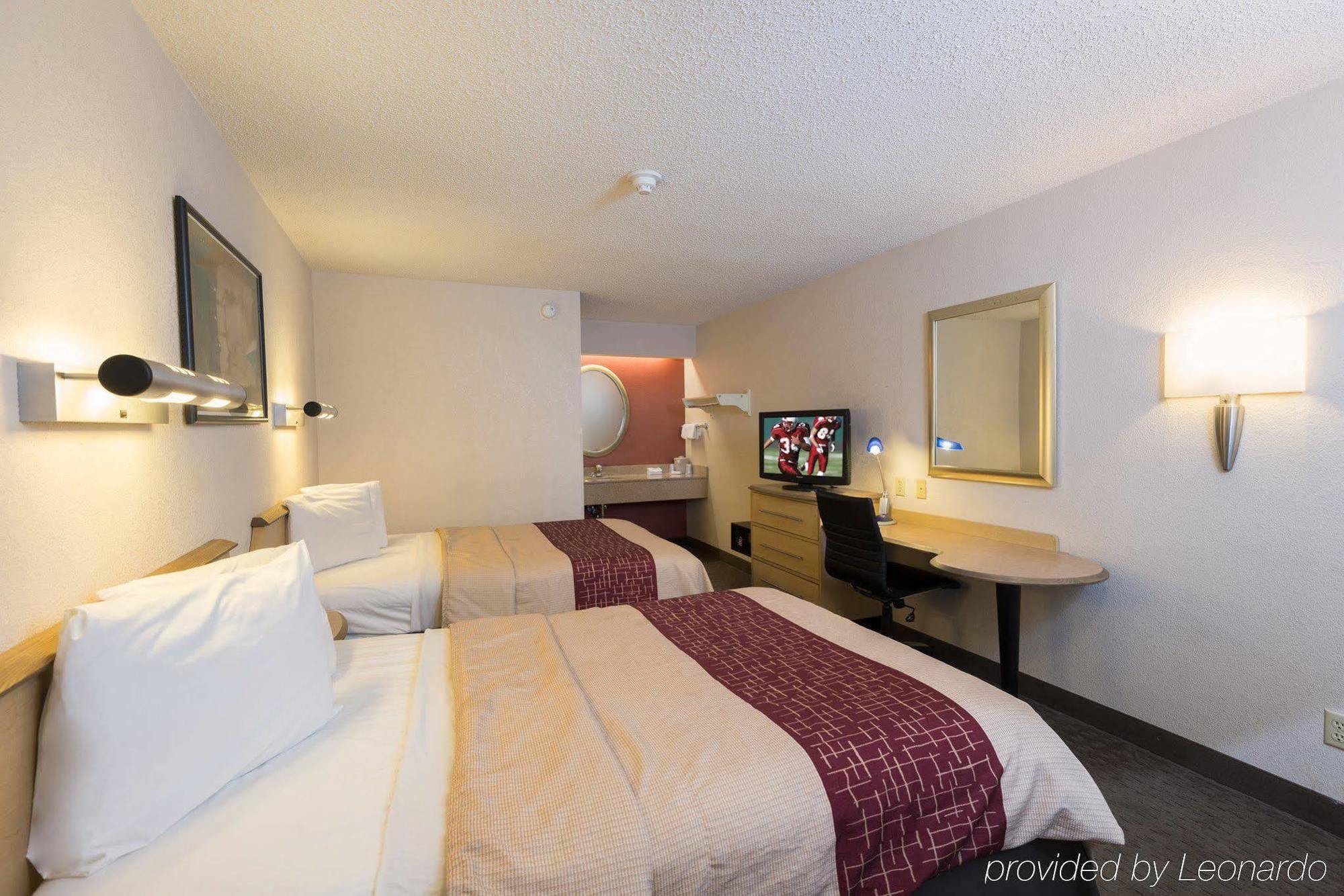 Red Roof Inn Dayton North Airport מראה חיצוני תמונה